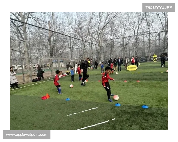 德甲俱乐部联合学校推广足球课程，万名儿童受益于社区青训计划